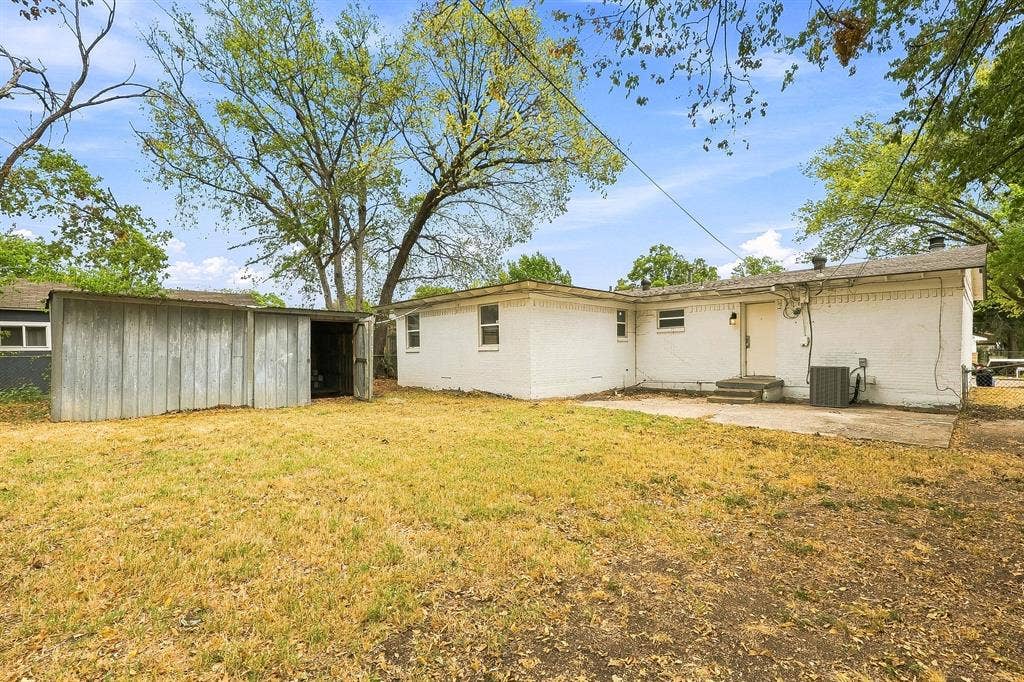 1705 Longview Street, Mesquite, TX 75149 1705 Longview Street, Mesquite, TX 75149