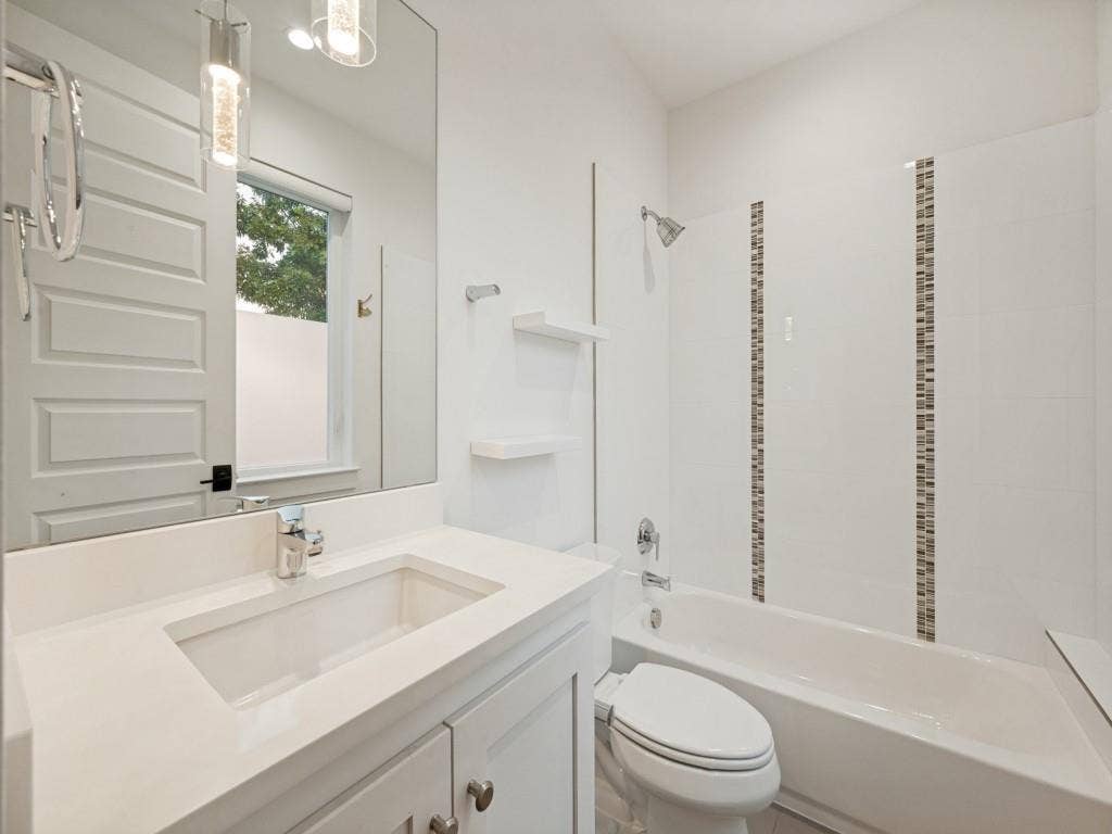 566 Hambrick Road, Dallas, TX 75218