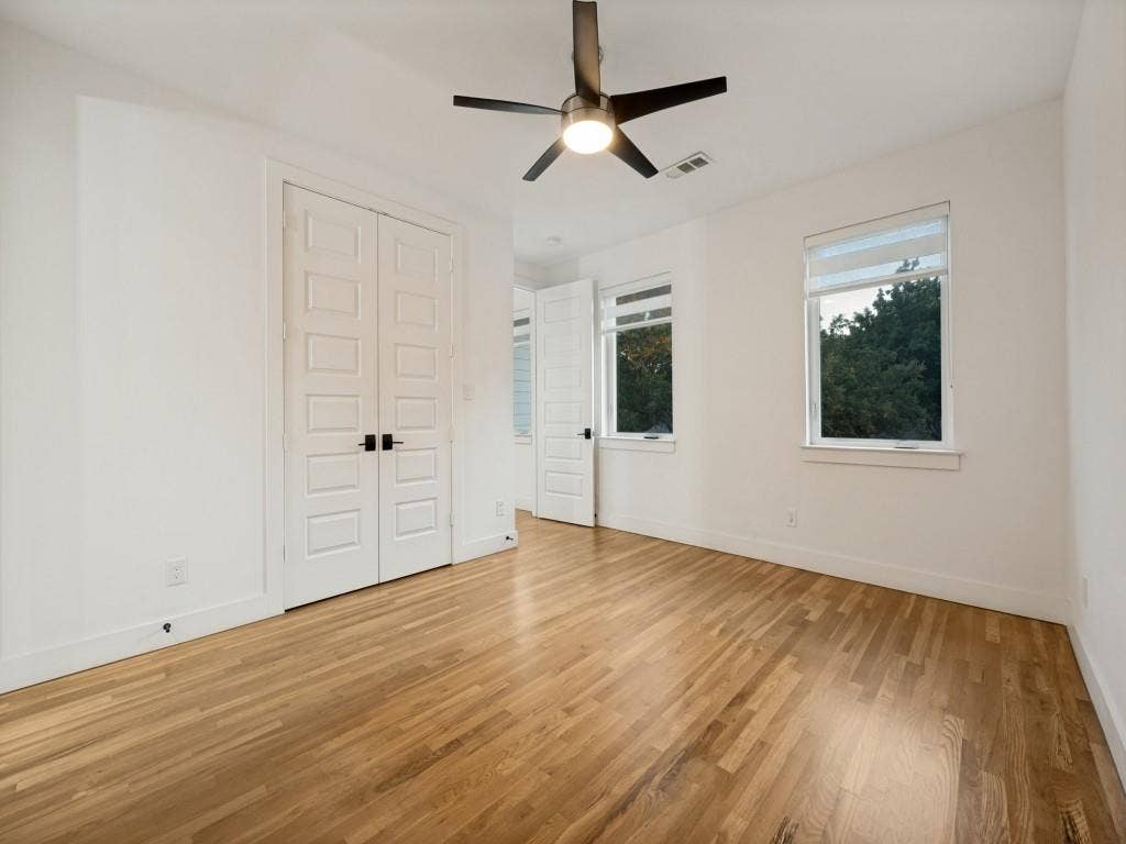 566 Hambrick Road, Dallas, TX 75218