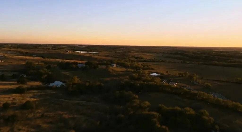 1179 E FM 813, Palmer, TX 75152