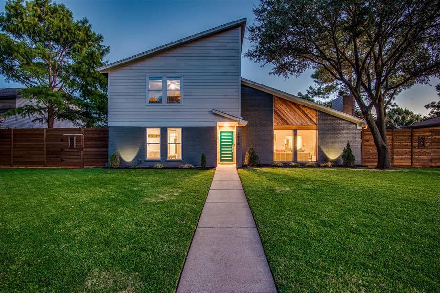 Property photo for 2010 Heatherbrook Drive, Grapevine, TX