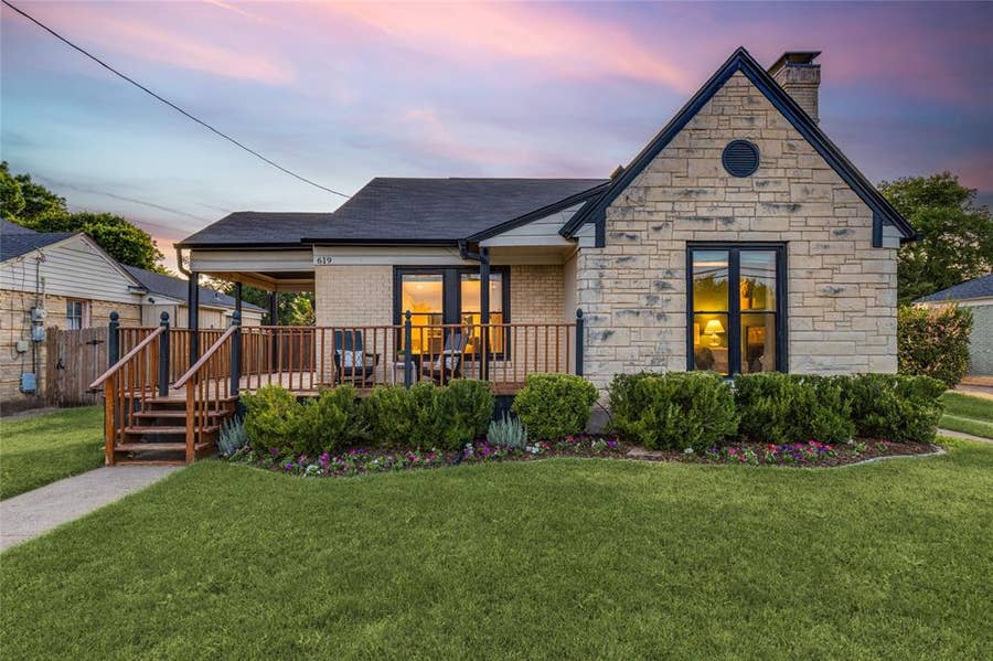 Property photo for 619 N Oak Cliff Boulevard, Dallas, TX