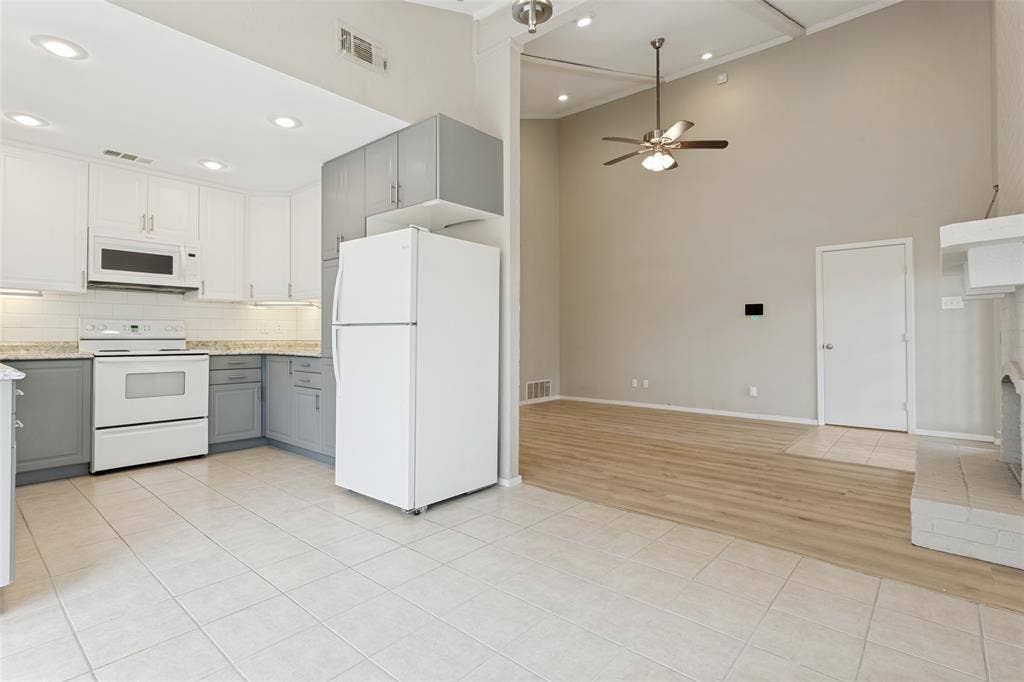 2117 Oak Brook Drive, Richardson, TX 75081 2117 Oak Brook Drive, Richardson, TX 75081