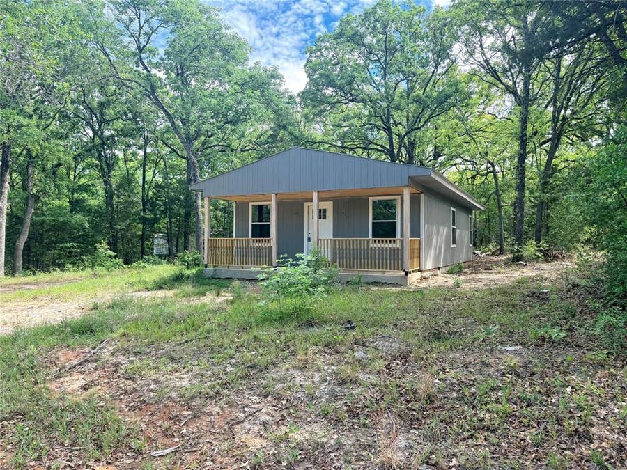 Property photo for 7137 Cayuga Drive, Mabank, TX