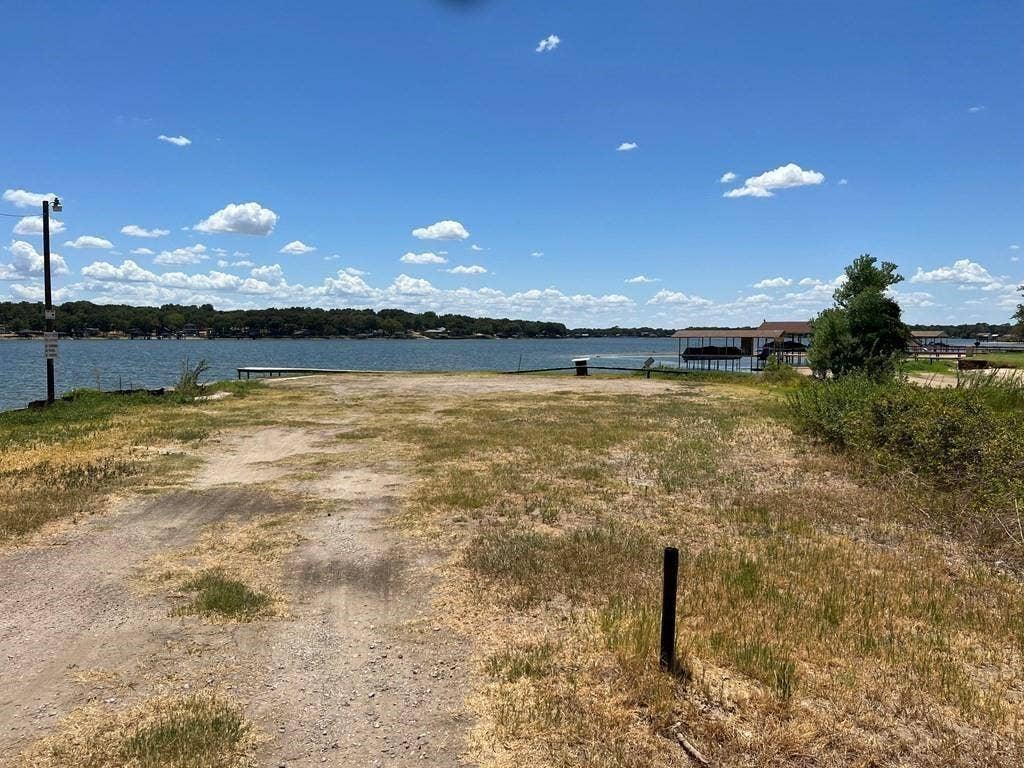 7137 Cayuga Drive, Mabank, TX 75156
