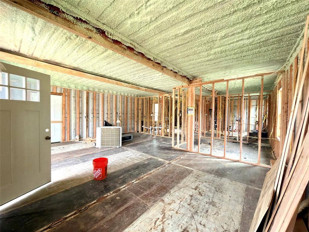 7137 Cayuga Drive, Mabank, TX 75156