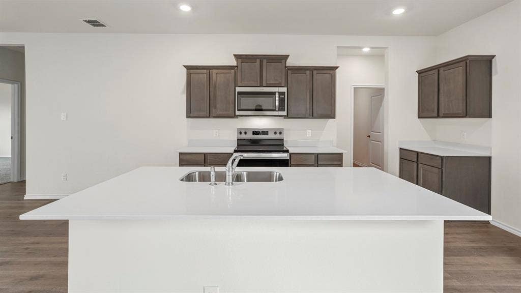 5606 Gannet Place, Crandall, TX 75114 Kitchen