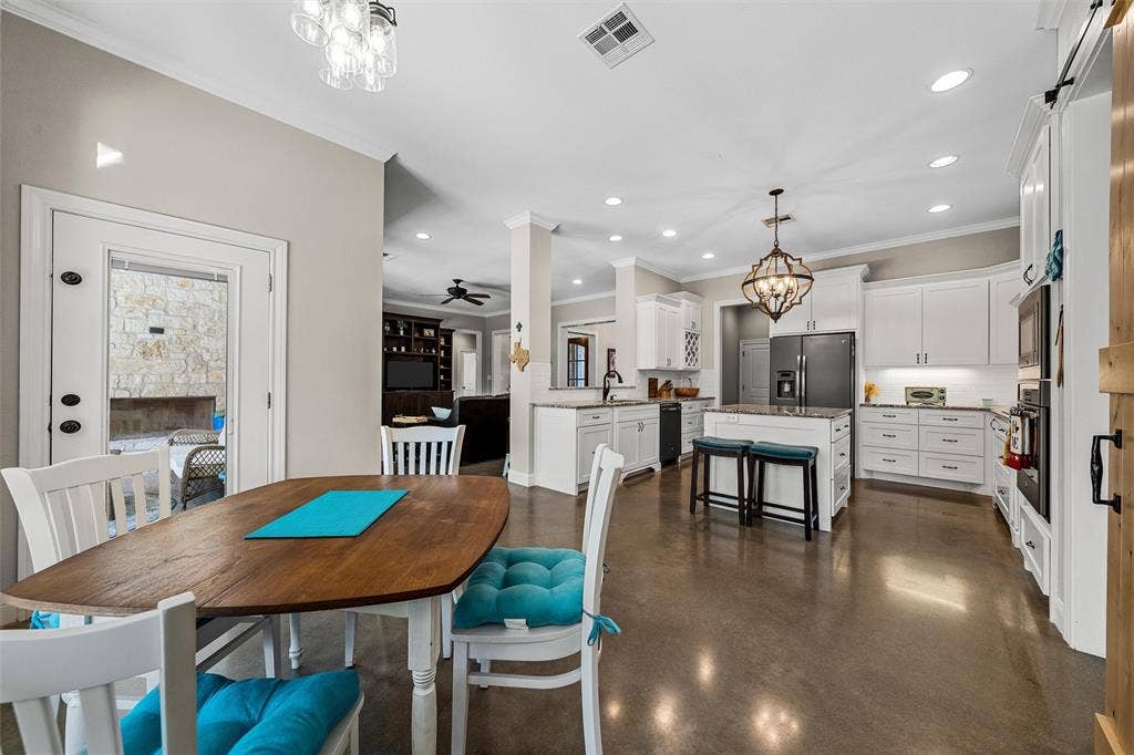 580 Whispering Oaks, China Spring, TX 76633 580 Whispering Oaks, China Spring, TX 76633