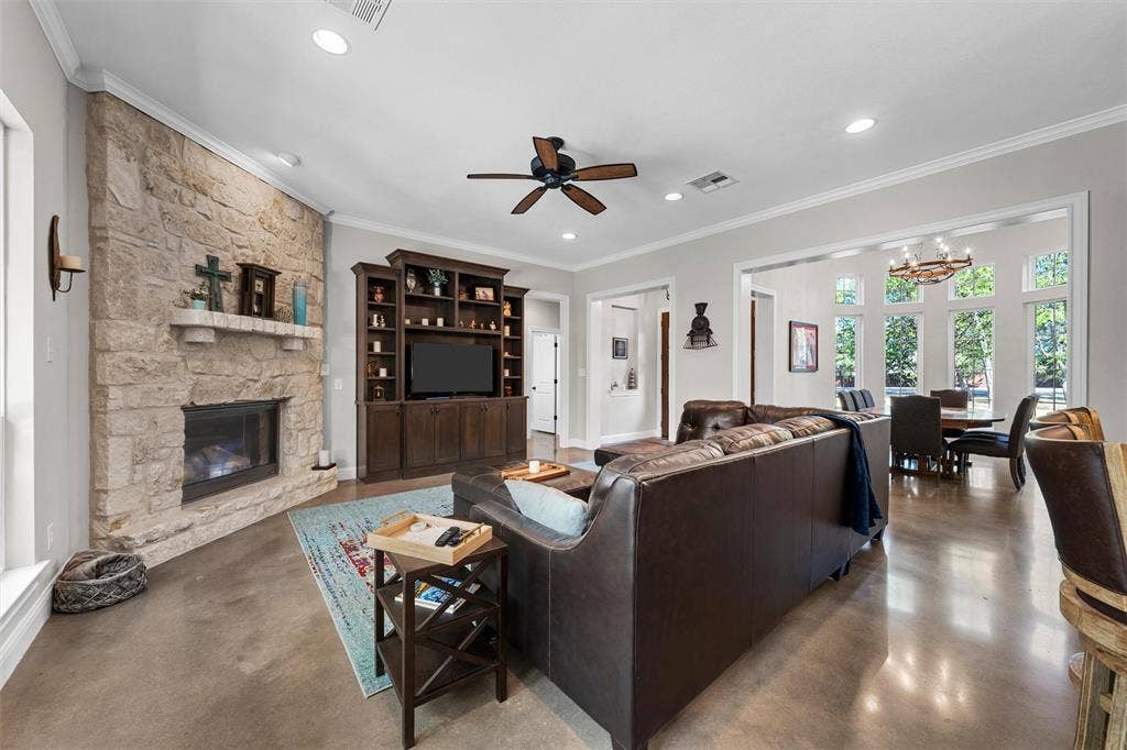 580 Whispering Oaks, China Spring, TX 76633 580 Whispering Oaks, China Spring, TX 76633