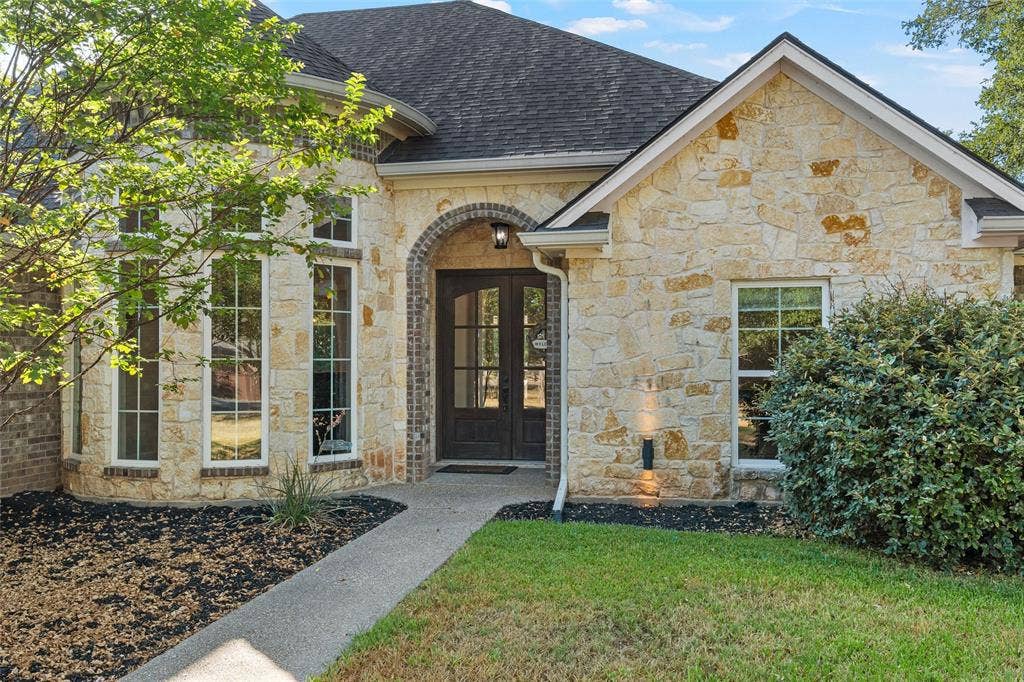 580 Whispering Oaks, China Spring, TX 76633 580 Whispering Oaks, China Spring, TX 76633