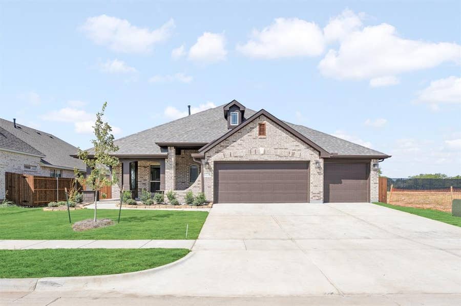 Property photo for 3225 Fraser Drive, Glenn Heights, TX