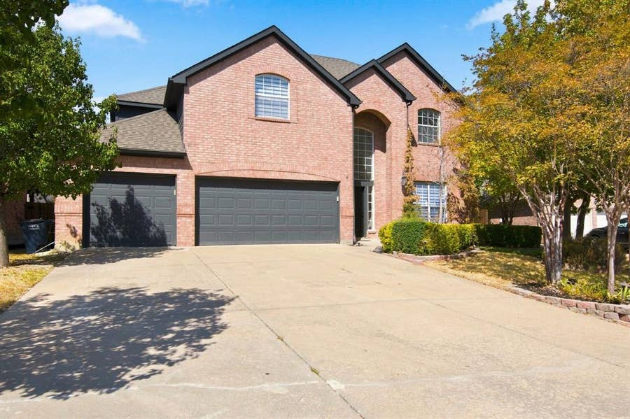 Property photo for 7113 Top Rail Run, Fort Worth, TX