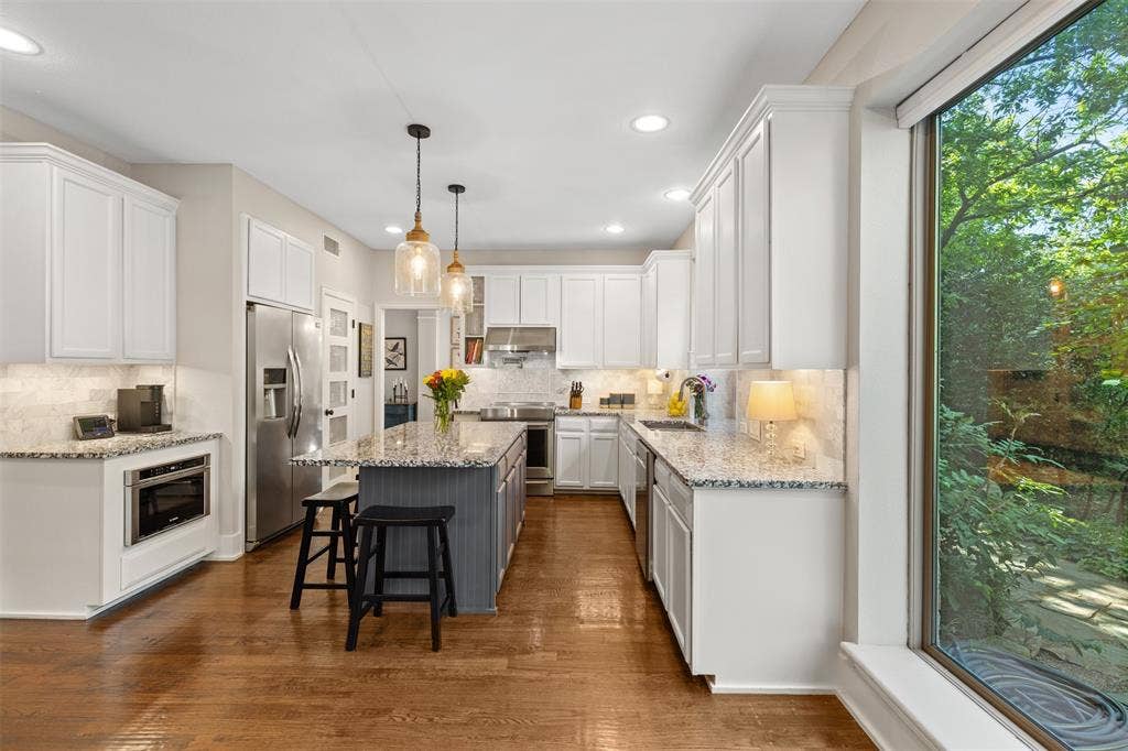 2904 Meadow Glen Drive, McKinney, TX 75072 2904 Meadow Glen Drive, McKinney, TX 75072
