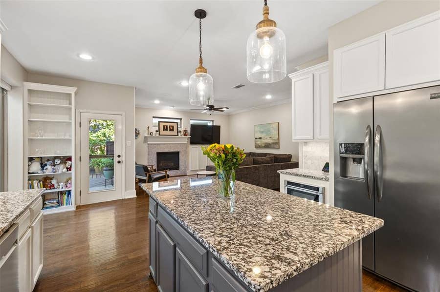 Property photo for 2904 Meadow Glen Drive, McKinney, TX