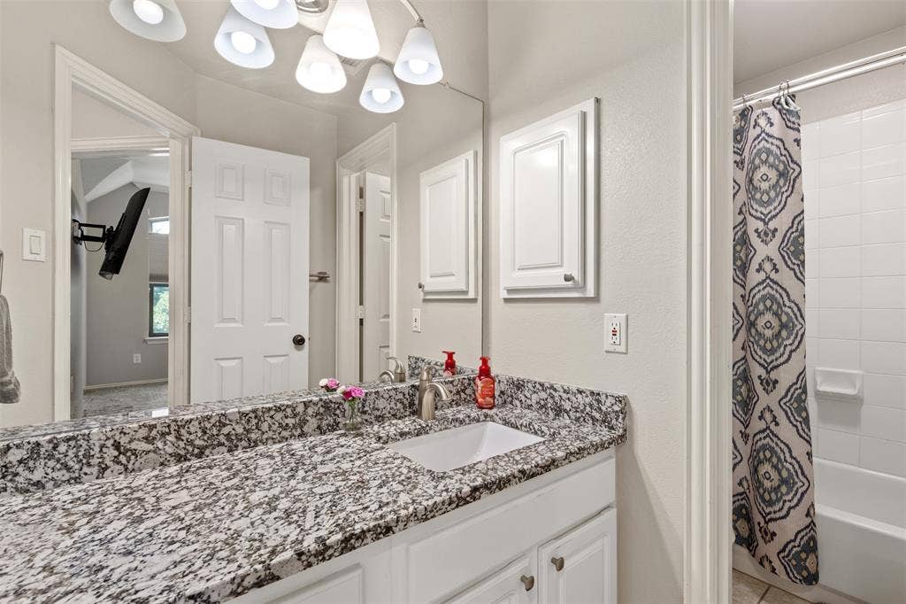 2904 Meadow Glen Drive, McKinney, TX 75072 2904 Meadow Glen Drive, McKinney, TX 75072