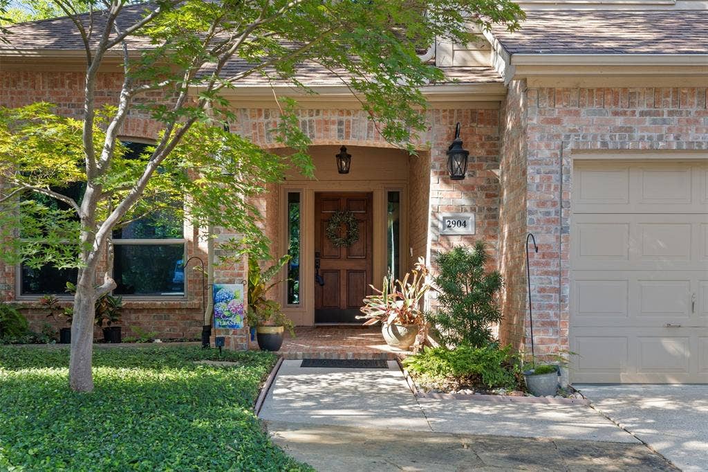 2904 Meadow Glen Drive, McKinney, TX 75072 2904 Meadow Glen Drive, McKinney, TX 75072