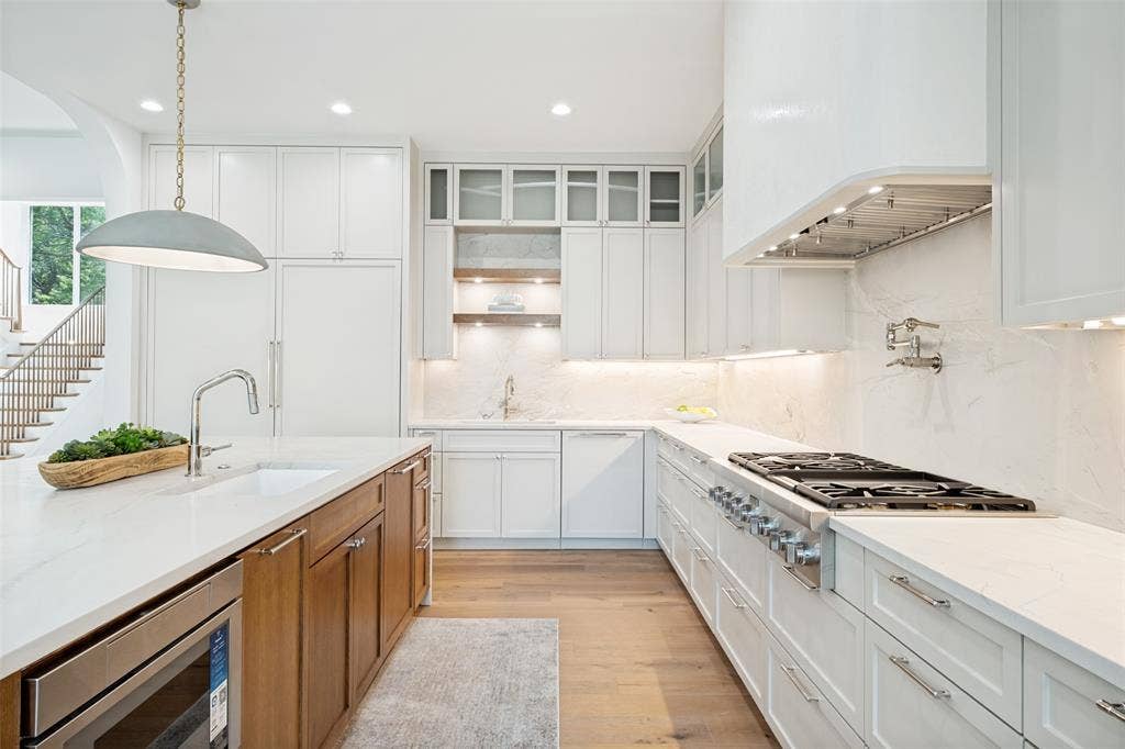 12129 Marbrook Drive, Dallas, TX 75230 12129 Marbrook Drive, Dallas, TX 75230