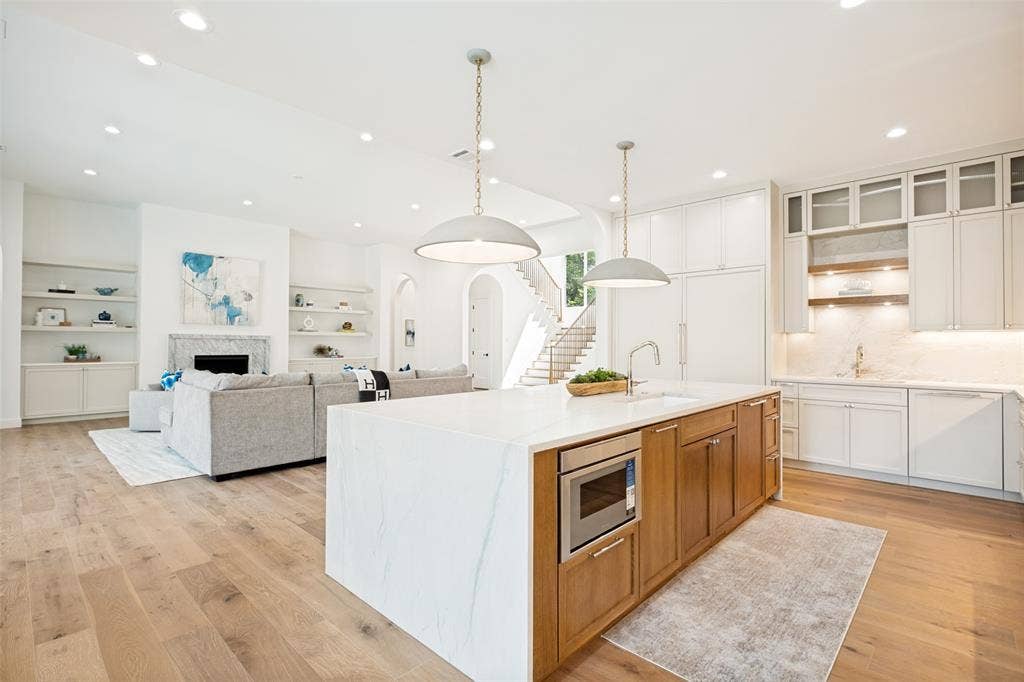12129 Marbrook Drive, Dallas, TX 75230 12129 Marbrook Drive, Dallas, TX 75230