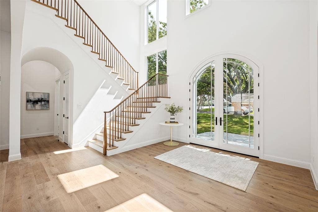 12129 Marbrook Drive, Dallas, TX 75230 12129 Marbrook Drive, Dallas, TX 75230