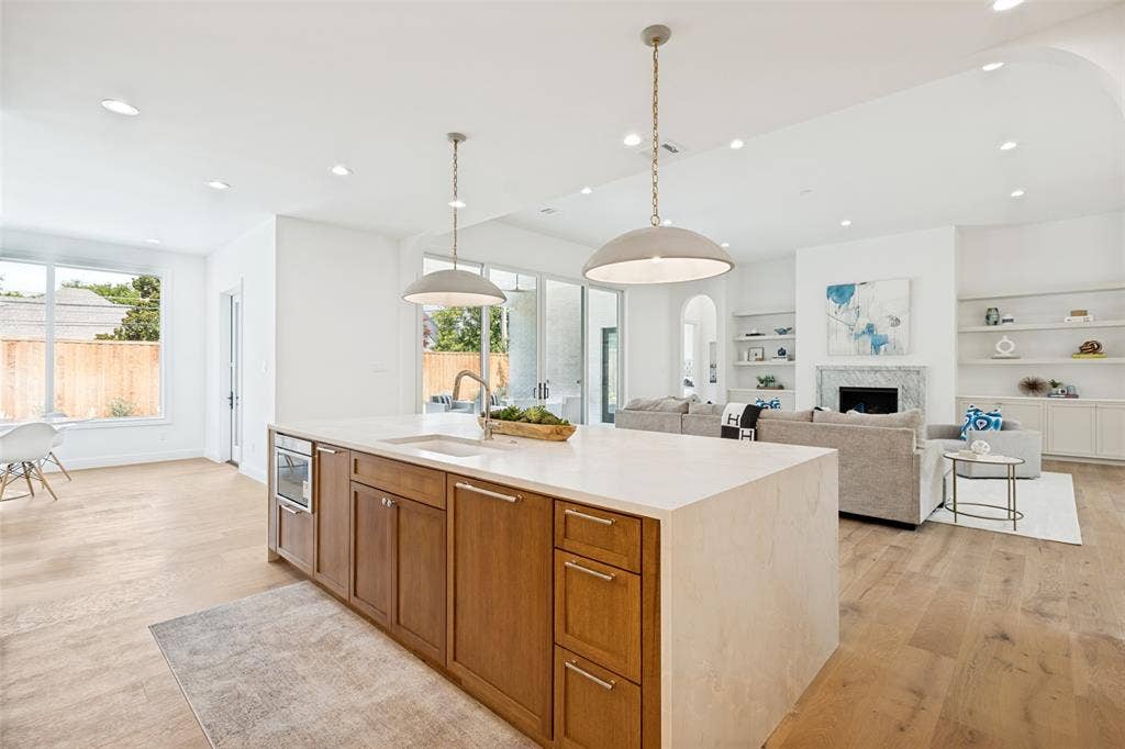 12129 Marbrook Drive, Dallas, TX 75230 12129 Marbrook Drive, Dallas, TX 75230