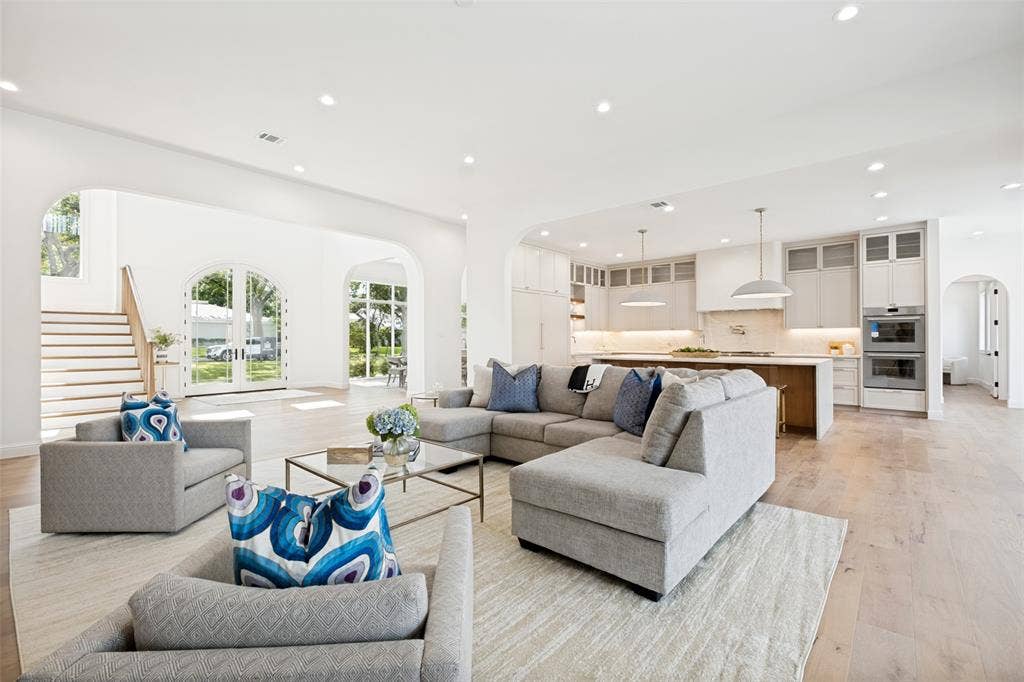 12129 Marbrook Drive, Dallas, TX 75230 12129 Marbrook Drive, Dallas, TX 75230
