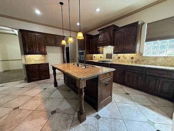9001 Blue Water Drive, Plano, TX 75025 9001 Blue Water Drive, Plano, TX 75025