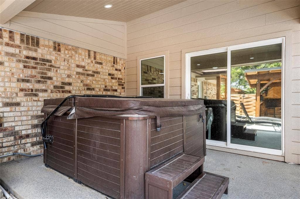 104 Russell Lane, Hewitt, TX 76643