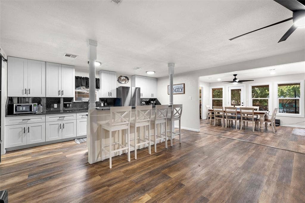 104 Russell Lane, Hewitt, TX 76643