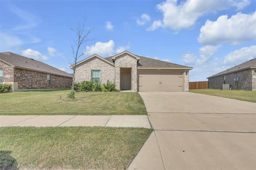 Property photo for 1208 Community Way, Royse City, TX