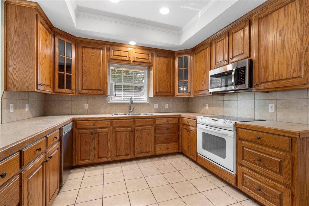 1223 Oakmanor Circle, Hewitt, TX 76643 1223 Oakmanor Circle, Hewitt, TX 76643