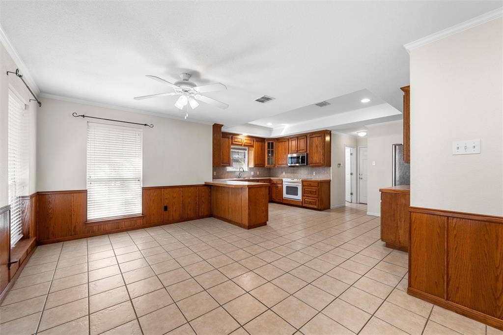 1223 Oakmanor Circle, Hewitt, TX 76643 1223 Oakmanor Circle, Hewitt, TX 76643