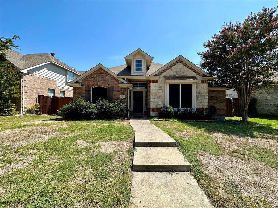 Property photo for 2013 Saint Anne Drive, Allen, TX