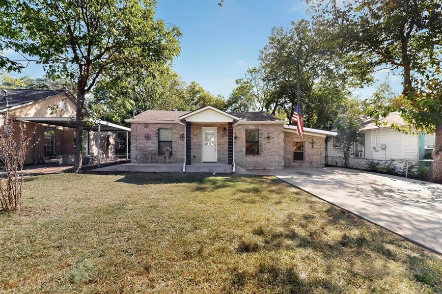 Property photo for 4214 Falls Drive, Dallas, TX