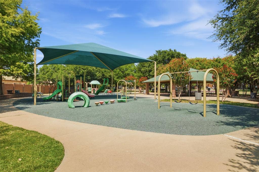 14616 Vintage Lane, Addison, TX 75001 Shaded neighborhood playground and covered pavilion just around the corner