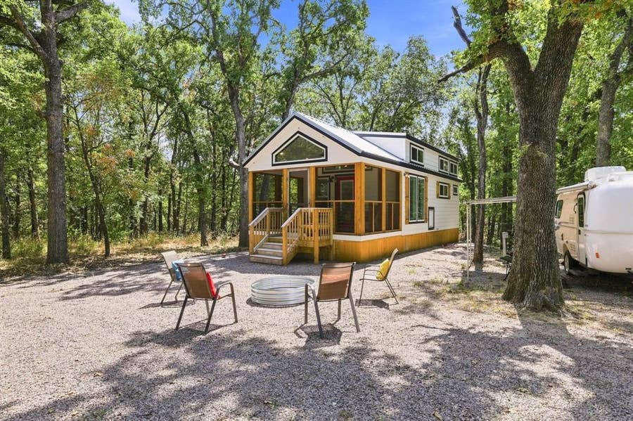 Property photo for 710 Rio Roxo Road, Gordonville, TX