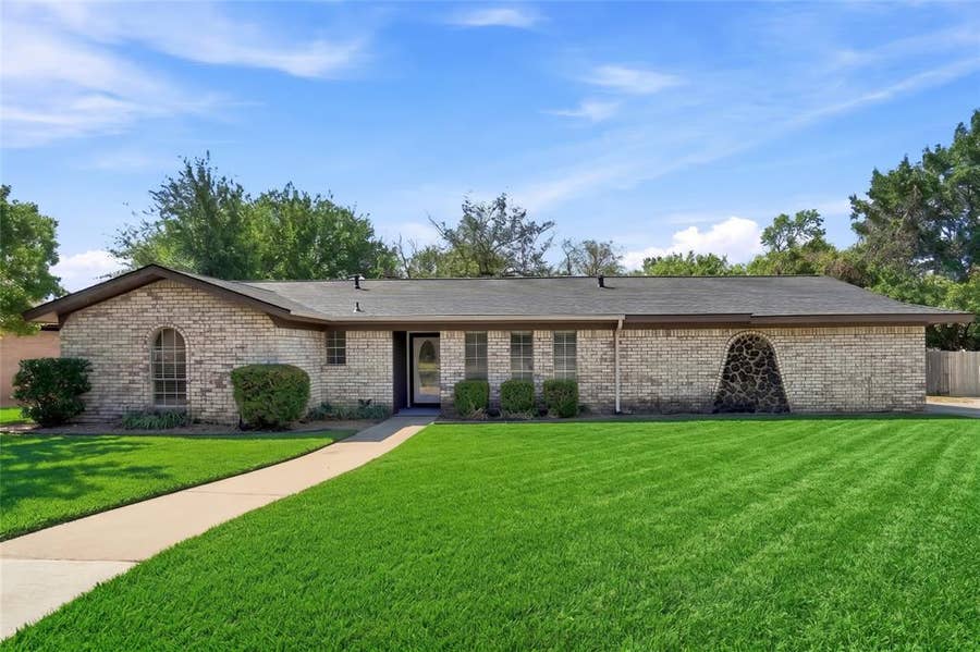 Property photo for 509 Hillside Road, Colleyville, TX
