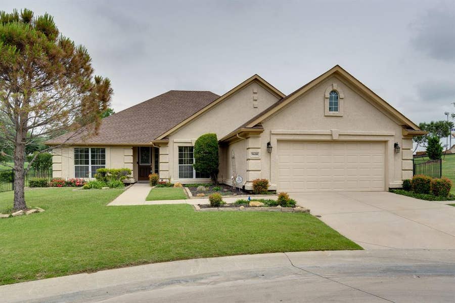 Property photo for 9600 Colbert Cove, Denton, TX