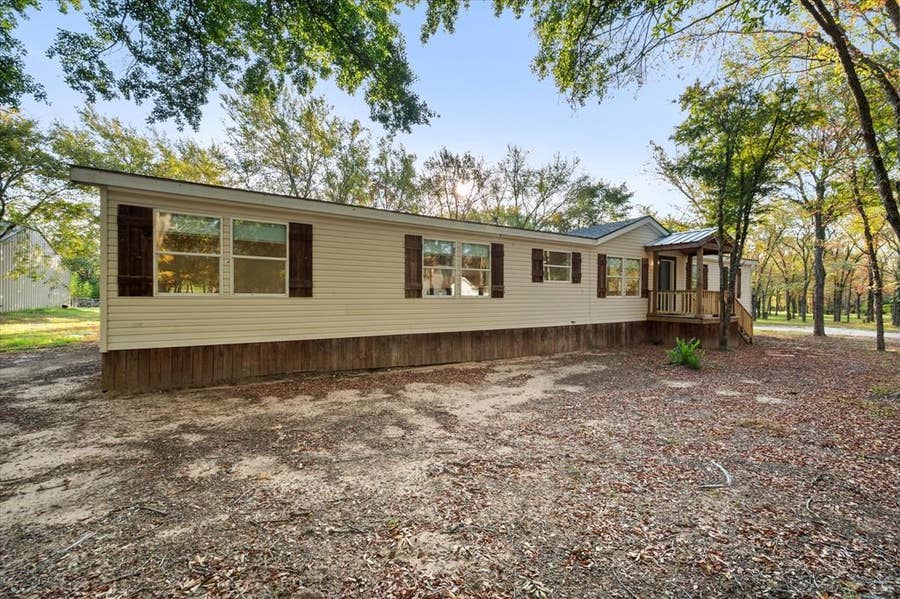 Property photo for 114 Kingswood Drive, Streetman, TX