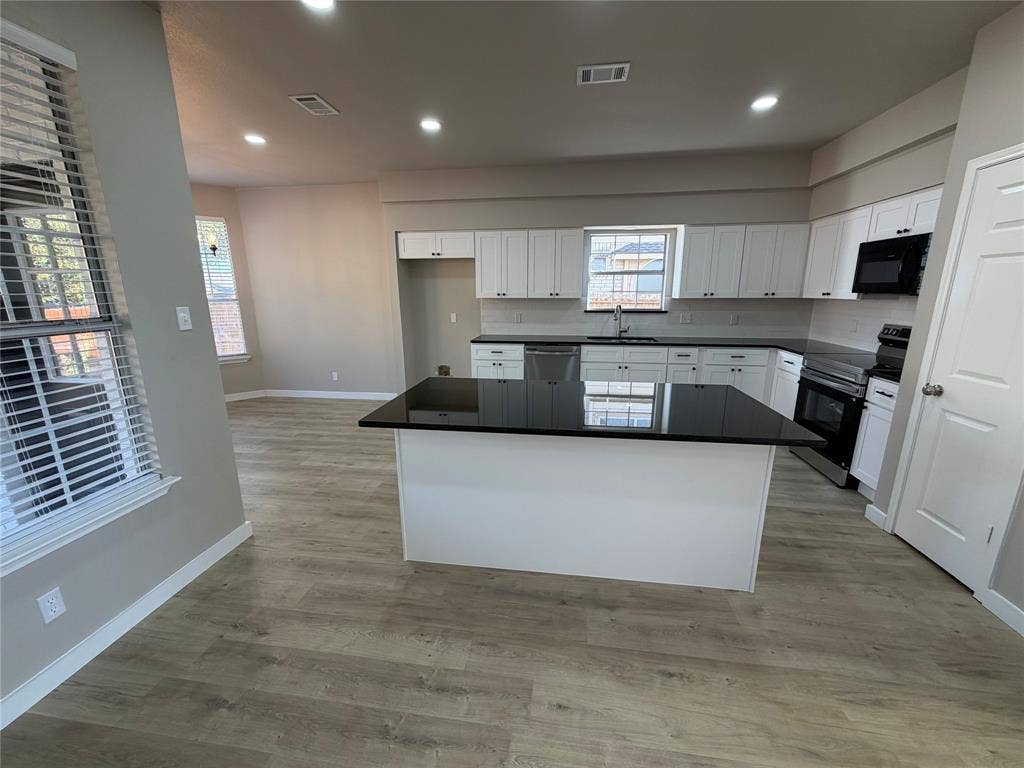 2300 Brooklake Street W, Denton, TX 76207 2300 Brooklake Street W, Denton, TX 76207