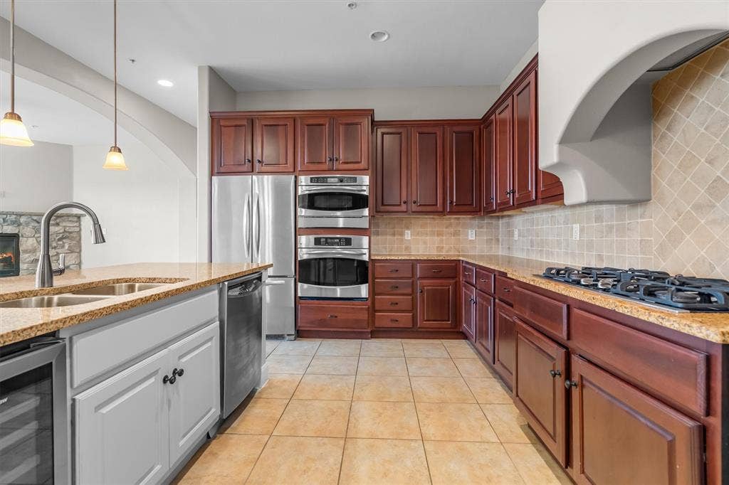 555 Via Amalfi, #312, Irving, TX 75039 555 Via Amalfi, #312, Irving, TX 75039