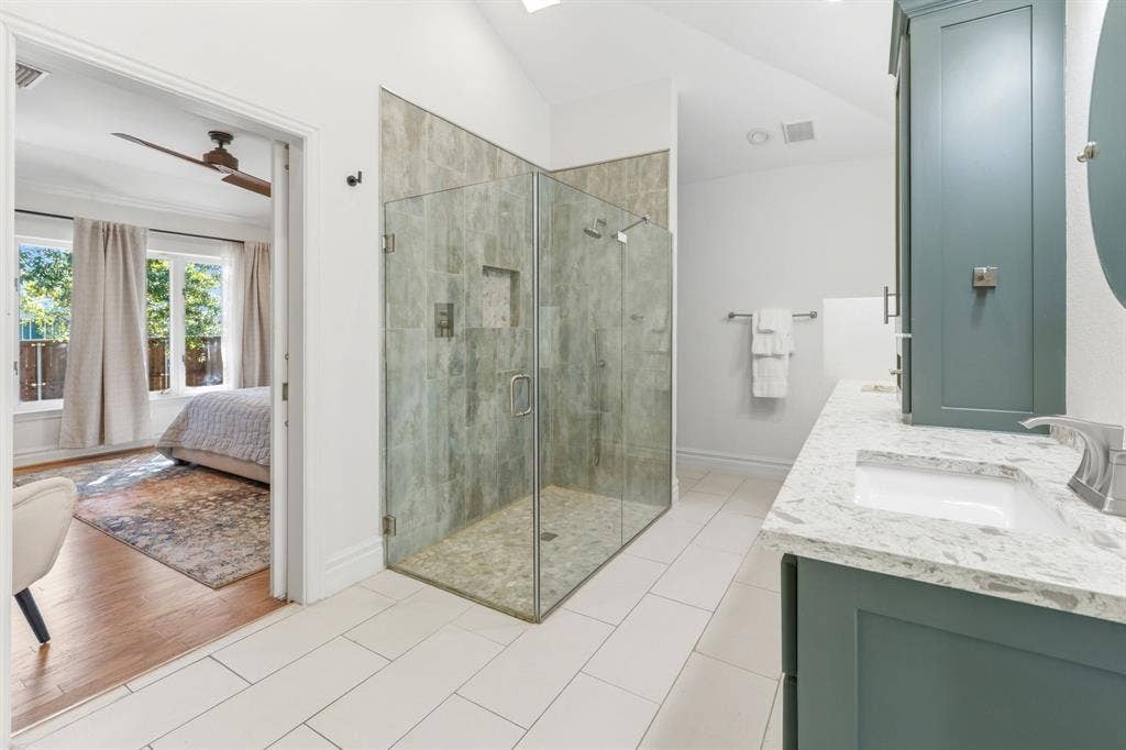 2223 Loving Avenue, Dallas, TX 75214