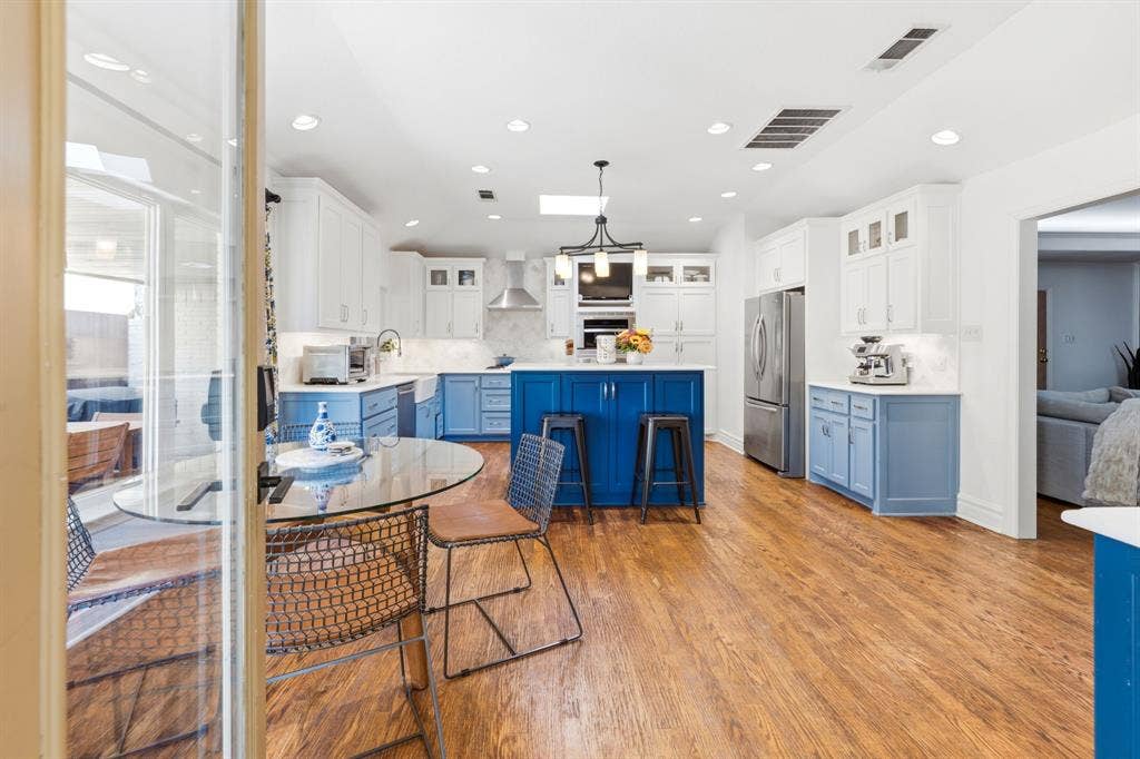 2223 Loving Avenue, Dallas, TX 75214