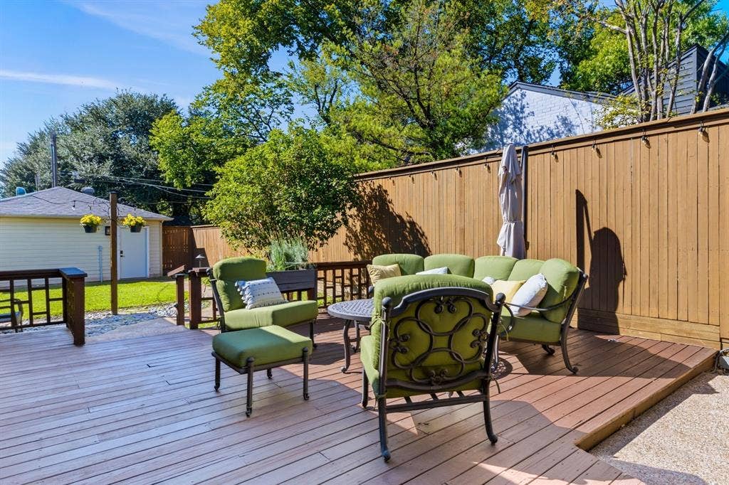 2223 Loving Avenue, Dallas, TX 75214