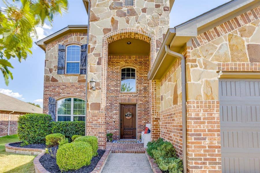 Property photo for 352 Pin Cushion Trail, Burleson, TX