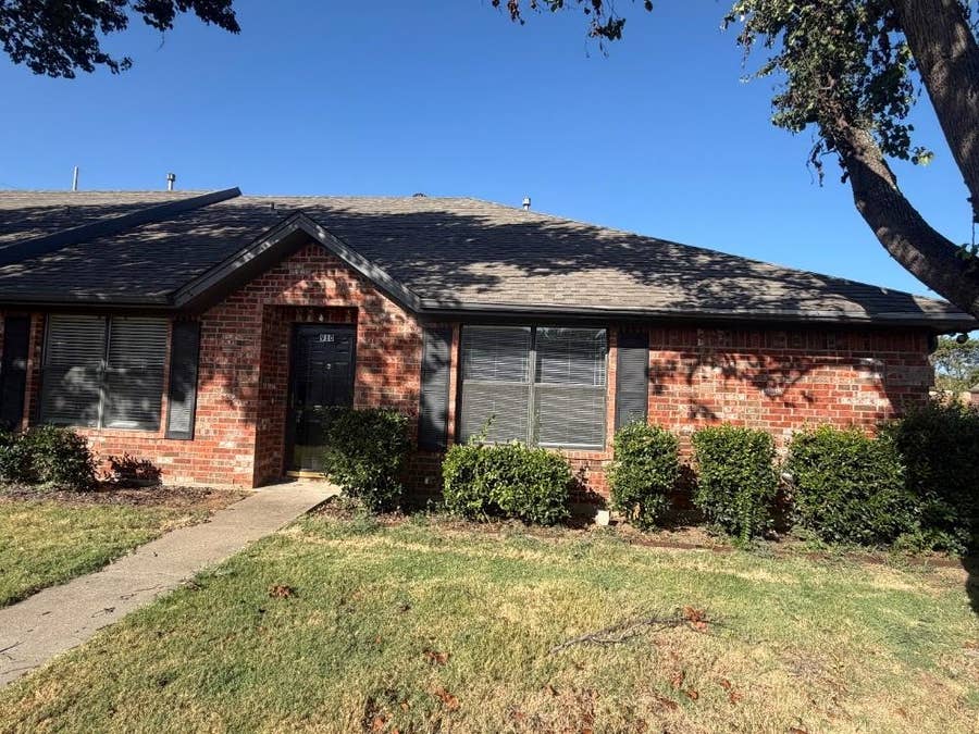 Property photo for 910 Austin, Weatherford, TX
