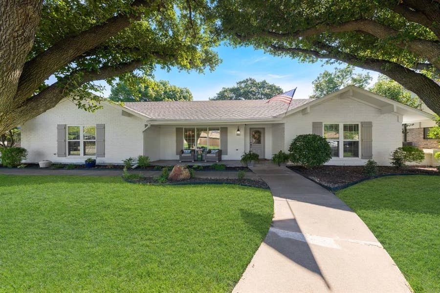 Property photo for 536 Sellmeyer Lane, Highland Village, TX