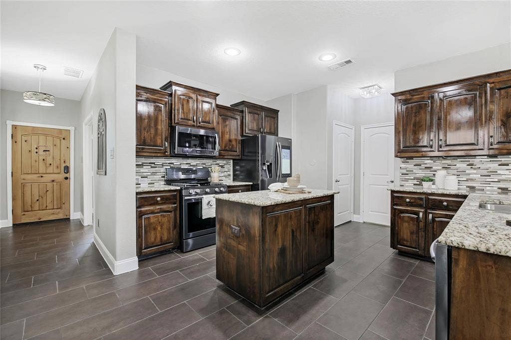 1708 Cole Lane, Argyle, TX 76226