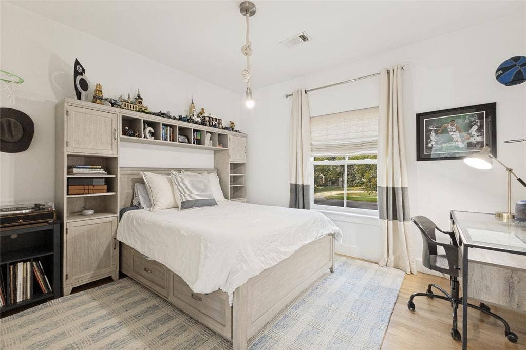 8350 Santa Clara Drive, Dallas, TX 75218 8350 Santa Clara Drive, Dallas, TX 75218