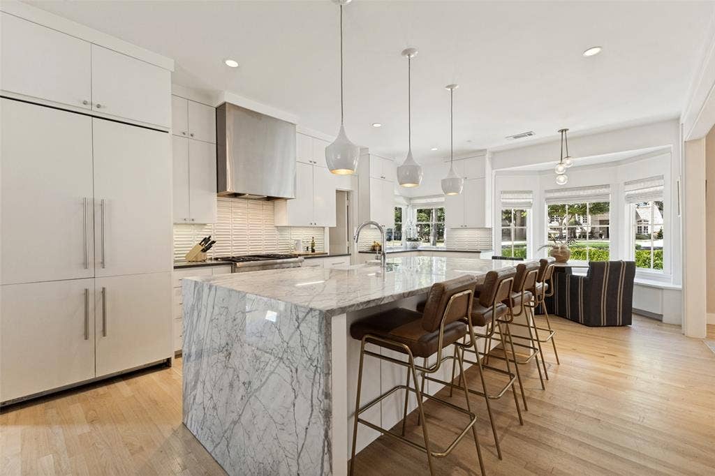 8350 Santa Clara Drive, Dallas, TX 75218 8350 Santa Clara Drive, Dallas, TX 75218