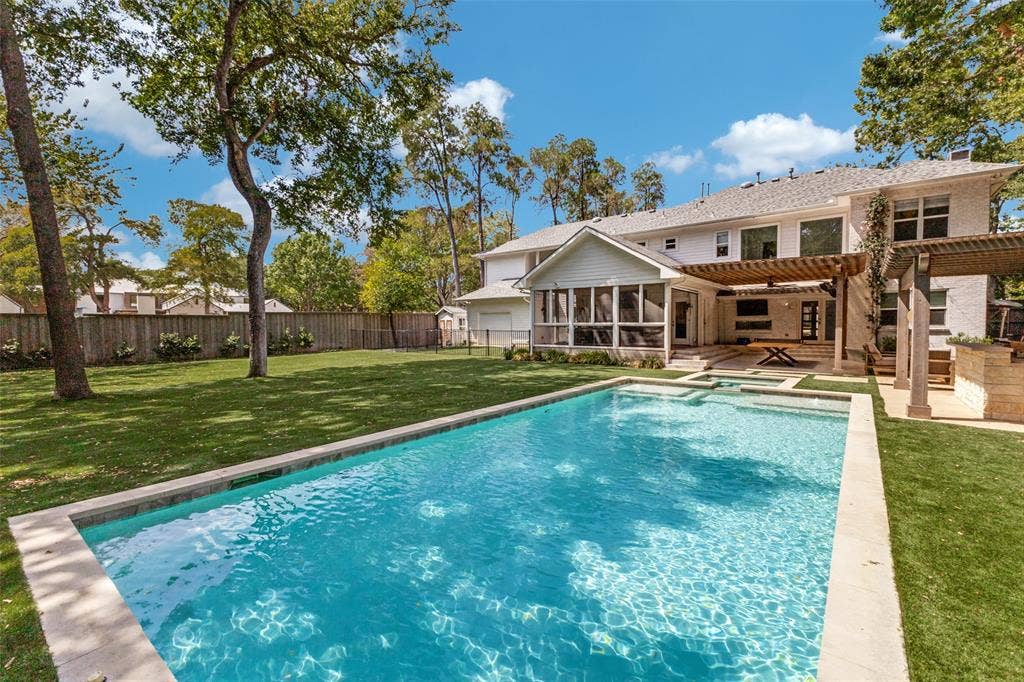 8350 Santa Clara Drive, Dallas, TX 75218 8350 Santa Clara Drive, Dallas, TX 75218